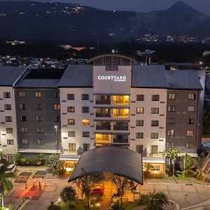 Courtyard By Marriott San Salvador